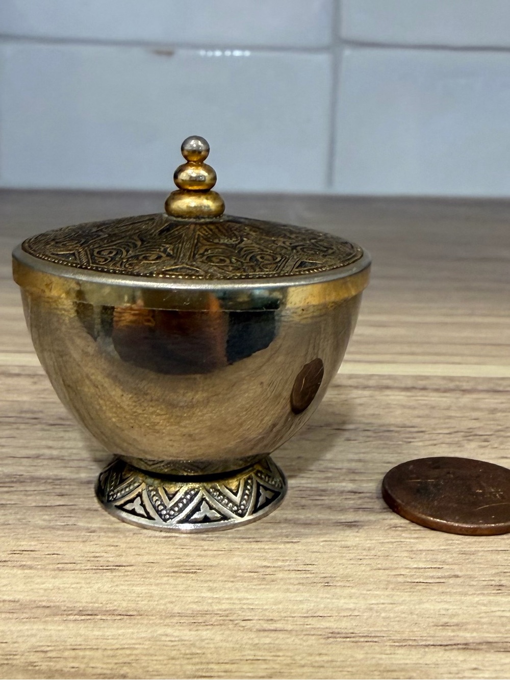 Vintage Toledo Spain Damascene Lidded Trinket Bowl Ornate Gold Geometric Footed